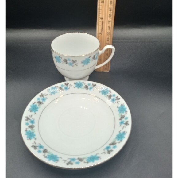 Teacup Saucer Footed China With Blue Flowers Silver Leaves Trim Pattern Vintage - Picture 3 of 15